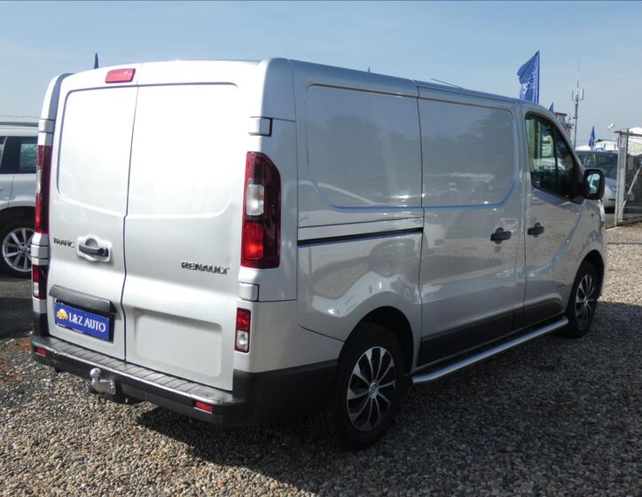 Renault Trafic 6