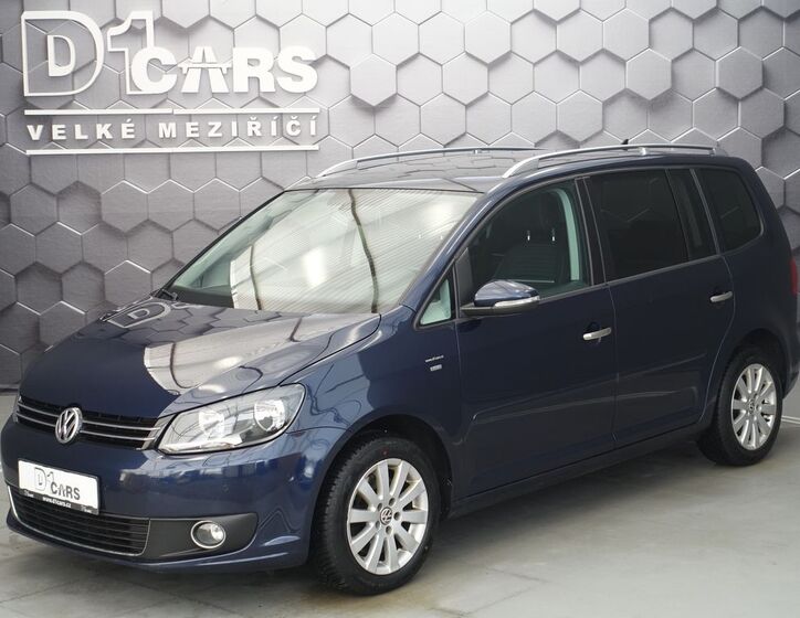 Volkswagen Touran 1