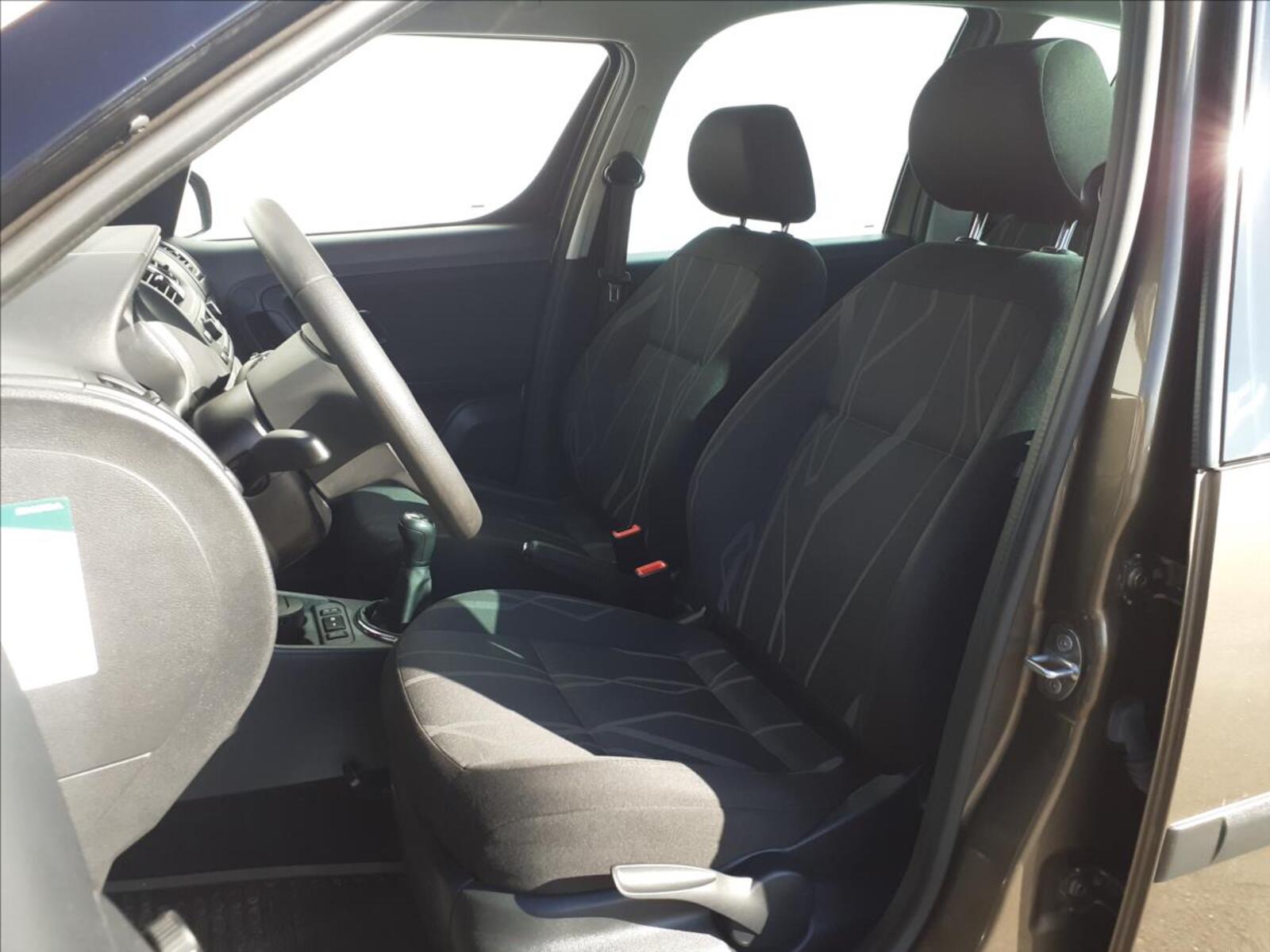 Škoda Roomster 6