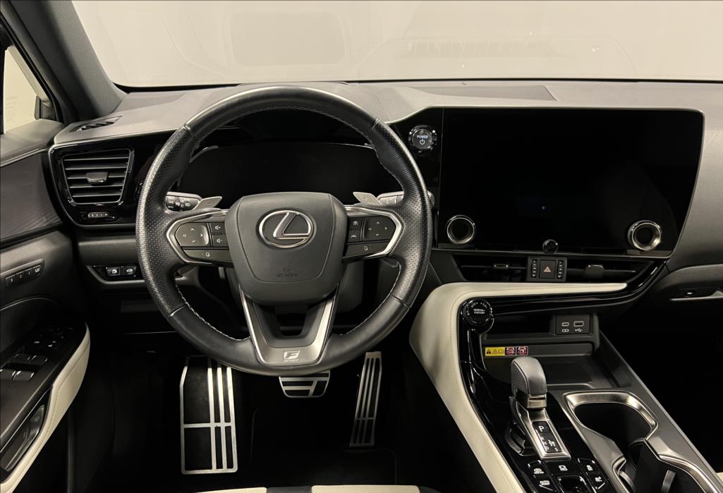 Lexus NX 450h plus