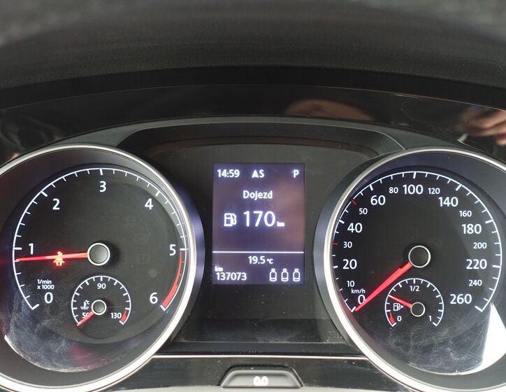 Volkswagen Touran 10