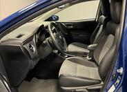 Toyota Auris 9