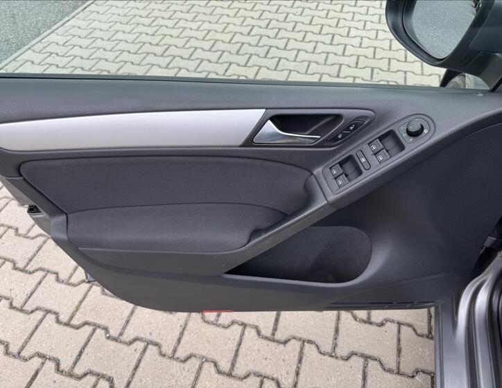 Volkswagen Golf 18