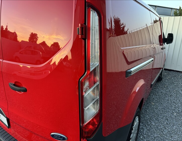 Ford Transit Custom 24