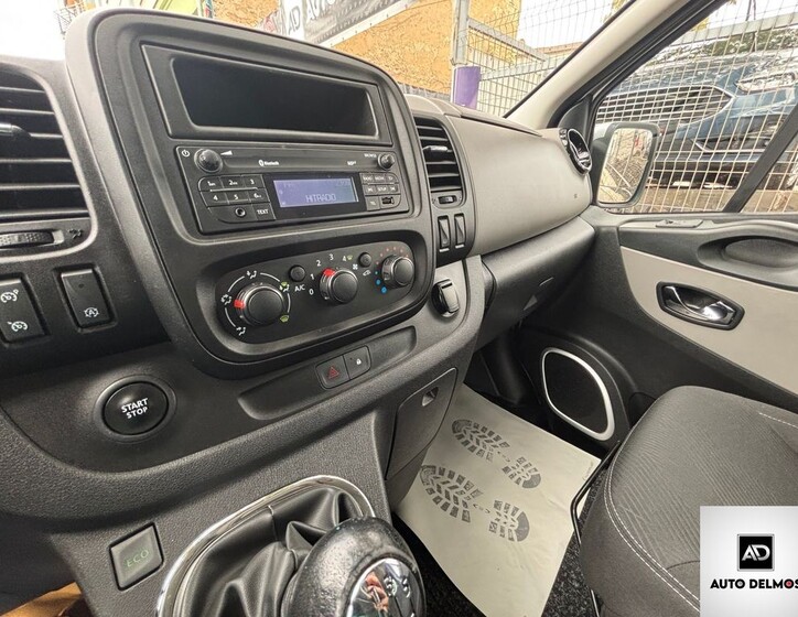 Renault Trafic 32