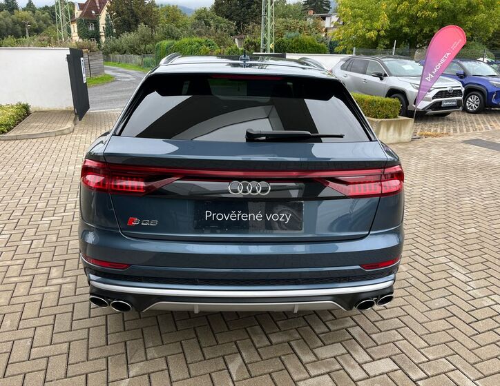 Audi SQ8 5