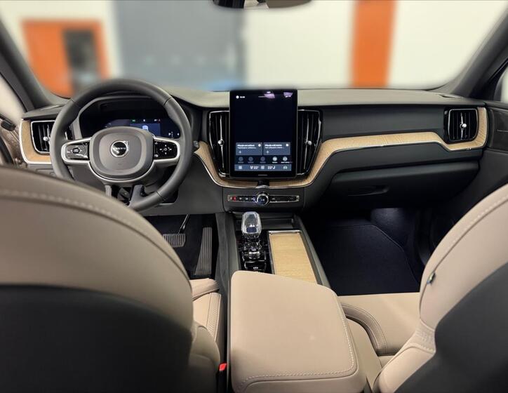 Volvo XC60 10