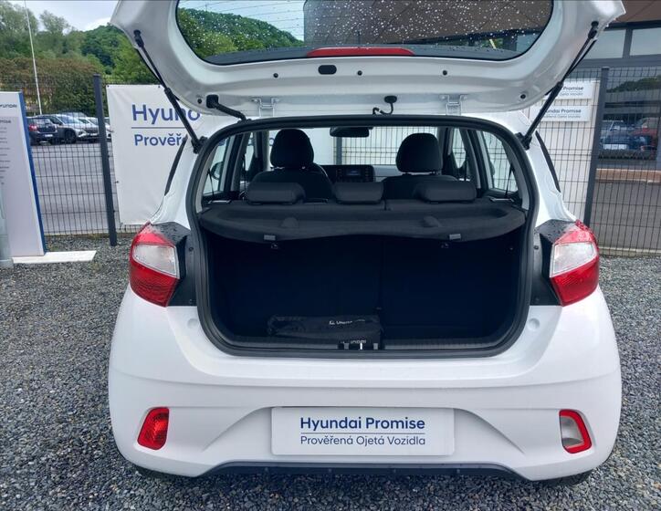 Hyundai i10 18