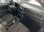 Volkswagen T-Roc 9