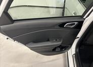 KIA ProCeed 28