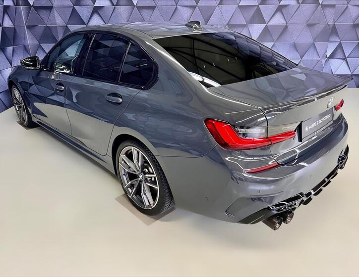 BMW Řada 3 5