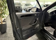 Volkswagen T-Roc 6