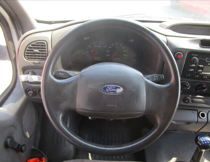 Ford Transit 8