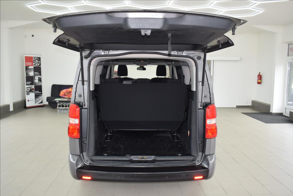 Peugeot Traveller