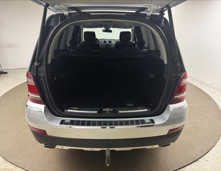 Mercedes-Benz GL 38