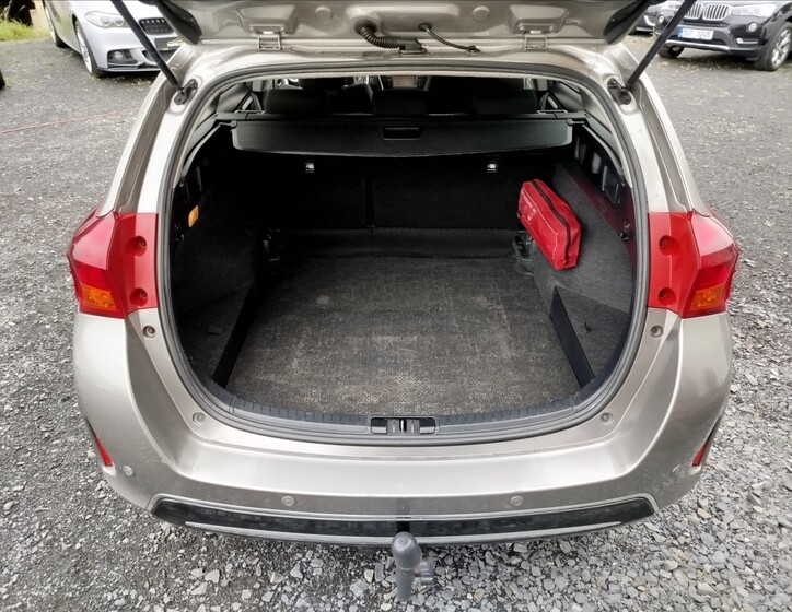 Toyota Auris 33