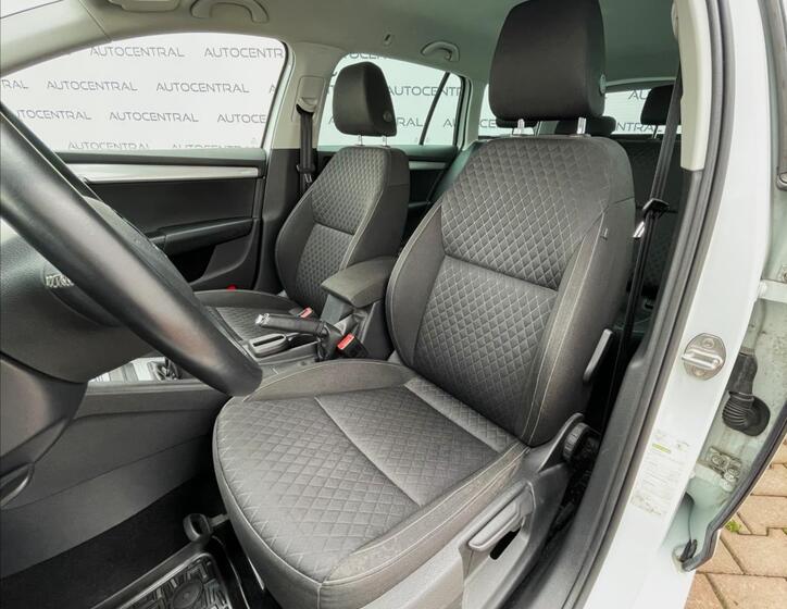 Škoda Octavia 12