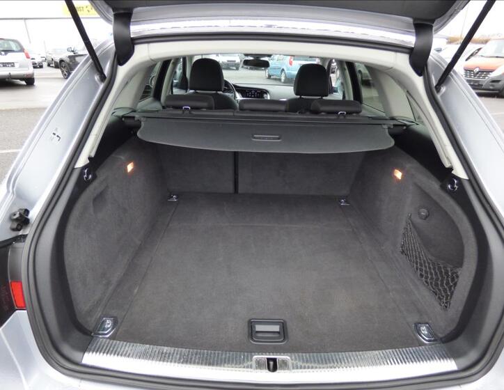 Audi A4 56