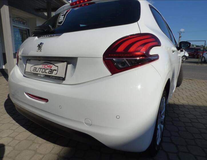 Peugeot 208 49