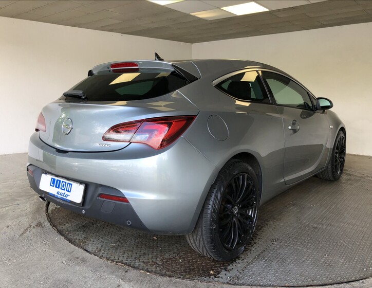 Opel Astra 7
