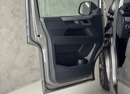 Volkswagen Multivan 23