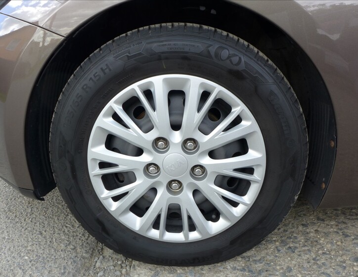 KIA Ceed 10