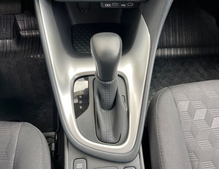 Toyota Yaris 27
