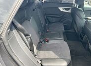 Audi Q8 12