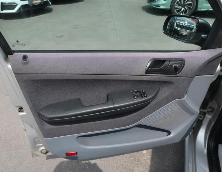 Škoda Fabia 18