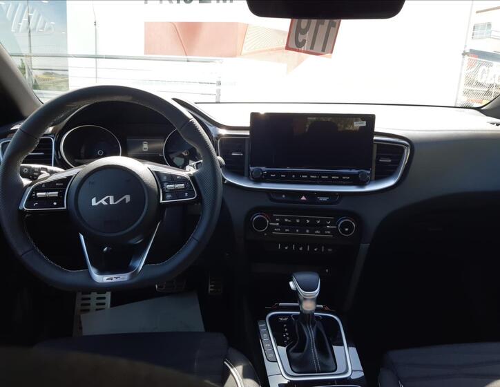 KIA ProCeed 10