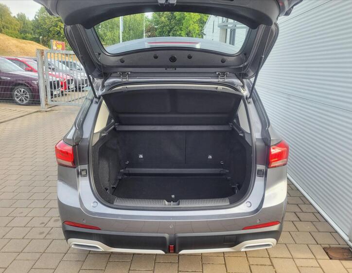 MG ZS 7