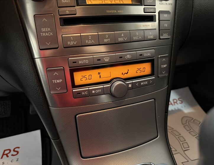 Toyota Avensis 15