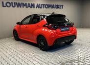 Toyota Yaris 16