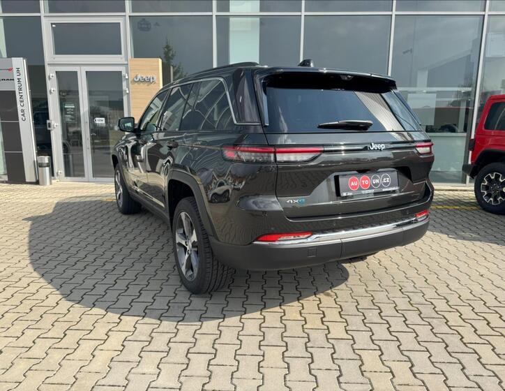 Jeep Grand Cherokee 4