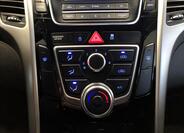 Hyundai i30 25