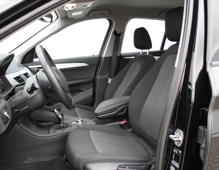 BMW X1 10