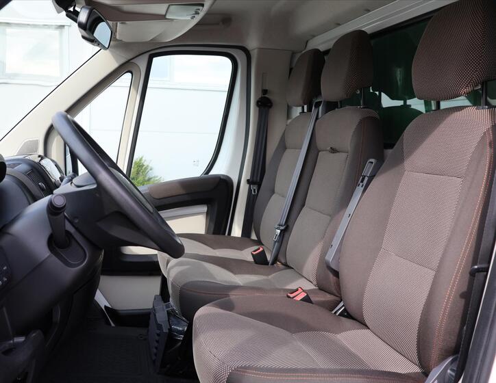 Peugeot Boxer 9
