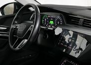 Audi e-tron 14