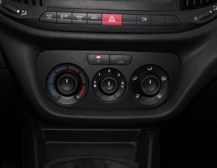 Fiat Dobló 9