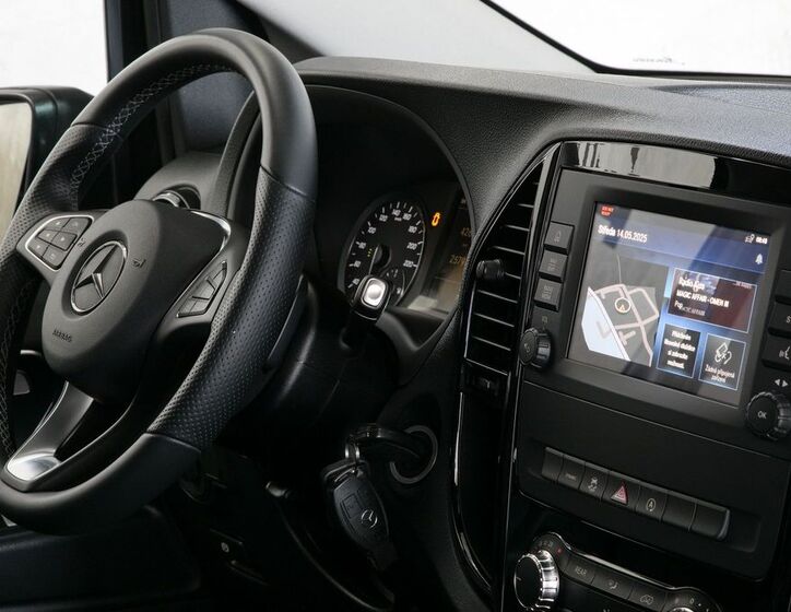 Mercedes-Benz Vito 18