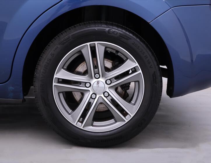Ford Focus 25