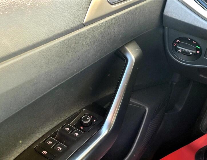 Volkswagen Polo 33