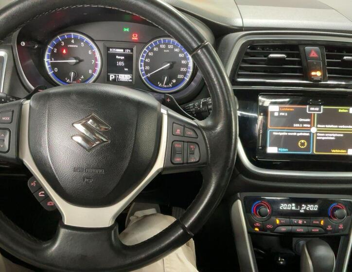Suzuki SX4 S-Cross 6
