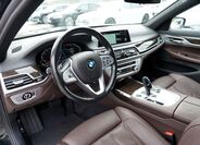 BMW Řada 7 27