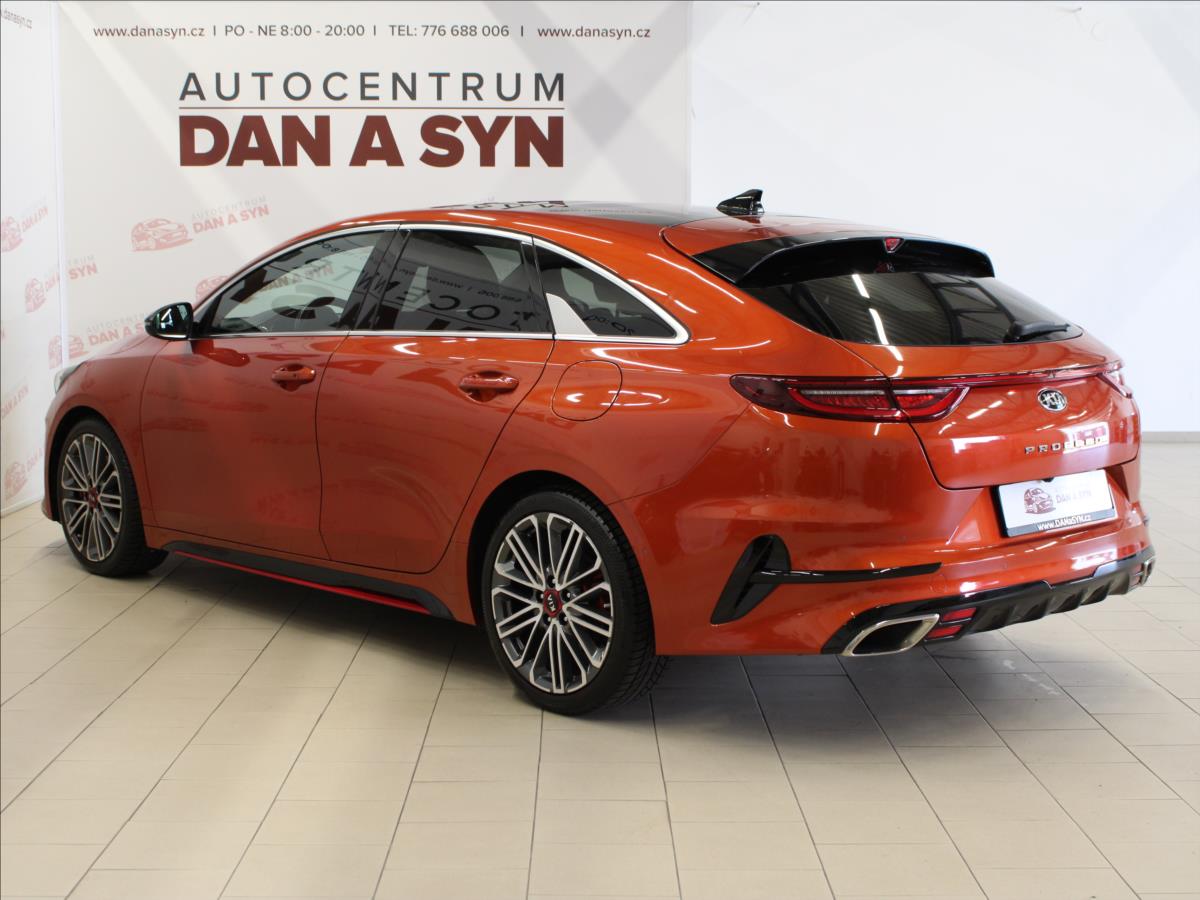 KIA ProCeed