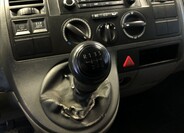 Volkswagen Caravelle 13