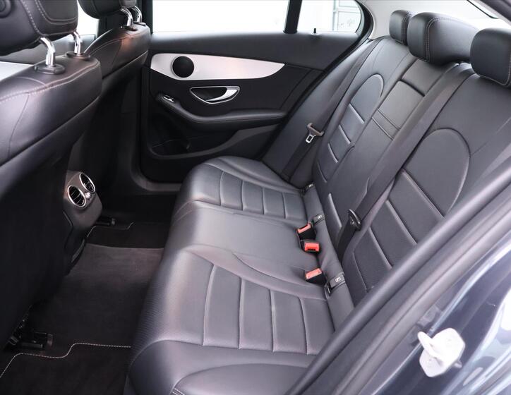 Mercedes-Benz Třídy C 16