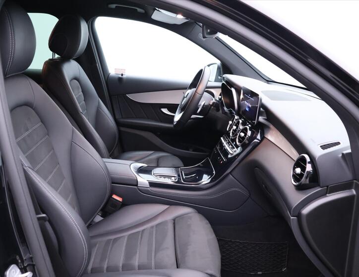 Mercedes-Benz GLC 13