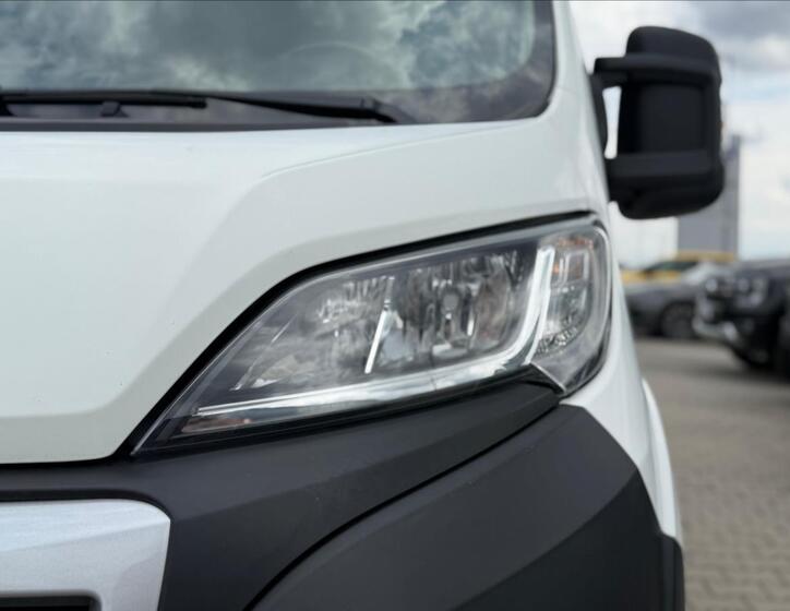 Peugeot Boxer 9
