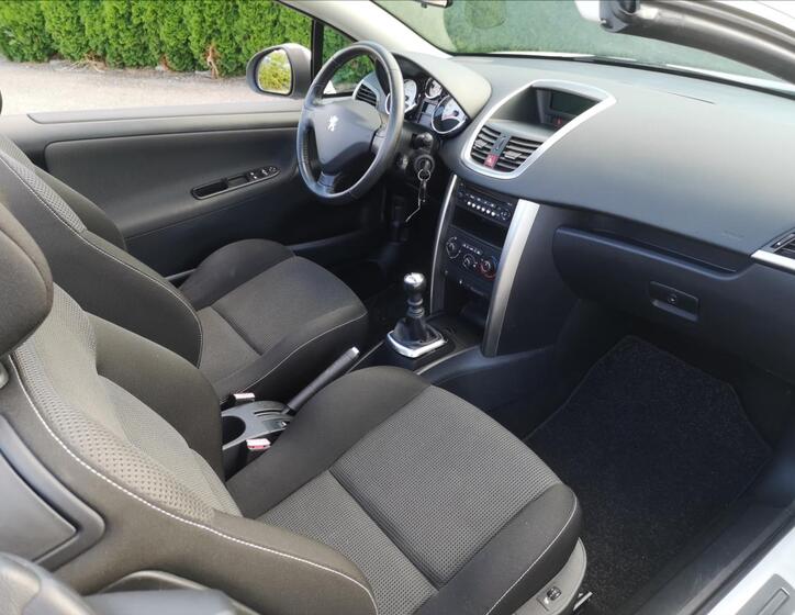 Peugeot 207 8